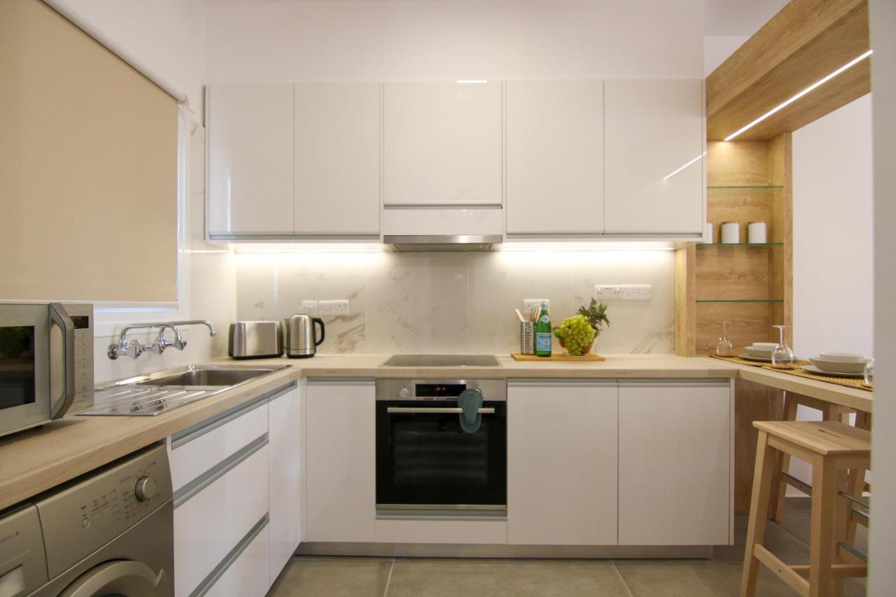 Apartamento Phaedrus Living Seaview Luxury Flat Limnaria 153 Paphos Exterior foto