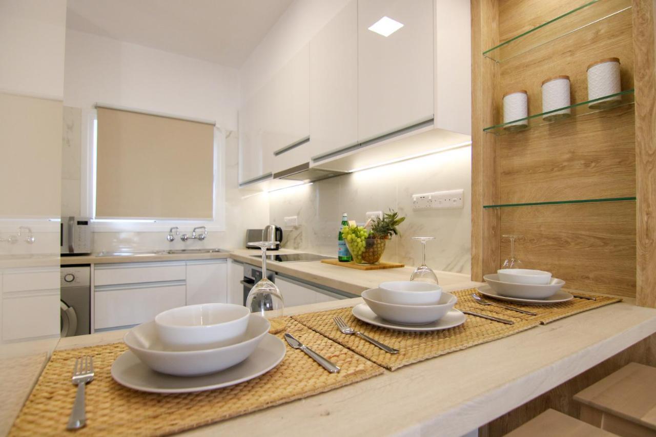 Apartamento Phaedrus Living Seaview Luxury Flat Limnaria 153 Paphos Exterior foto